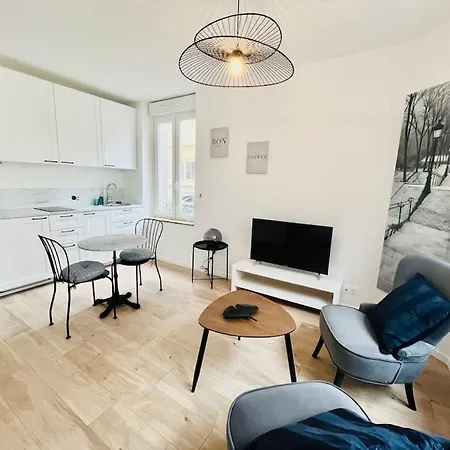 Le « belle Tour » Proche Cathedrale Apartamento