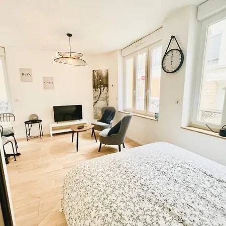 Le « belle Tour » Proche Cathedrale Apartamento